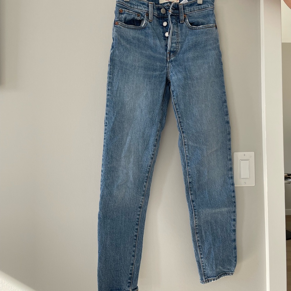 Levi’s Wedgie Jeans